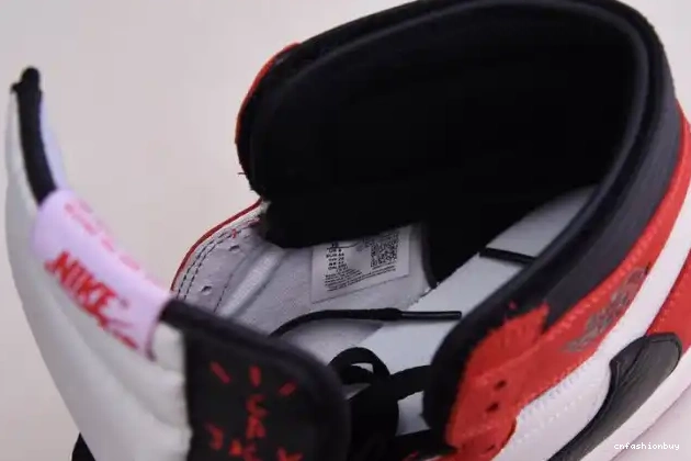 HIGH SCOTT 100(RED) OG AIR 1 RETRO X - JORDAN CD4487 TRAVIS 0524